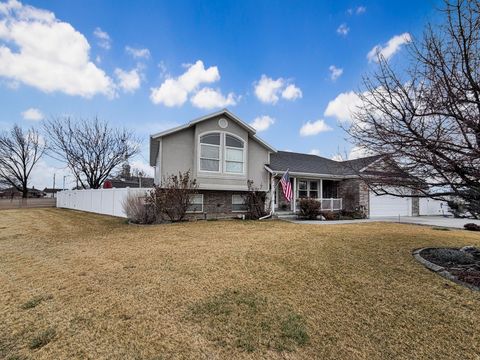Photo of 4188 W 2875 N, Plain City, UT 84404 (MLS # 2140687) Photo of 4188 W 2875 N, Plain City, UT 84404 (MLS # 2140687)