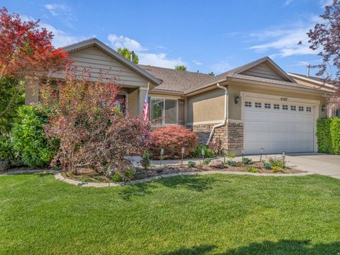 Photo of 4587 W FLINTLOCK WAY, Herriman, UT 84096 (MLS # 2127239)