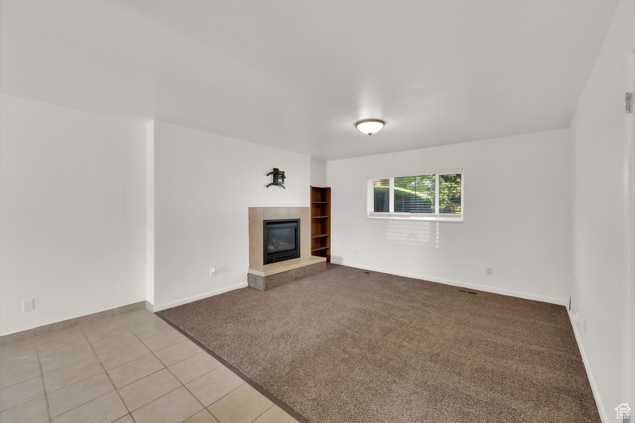 AMIRON CONDO - Residential