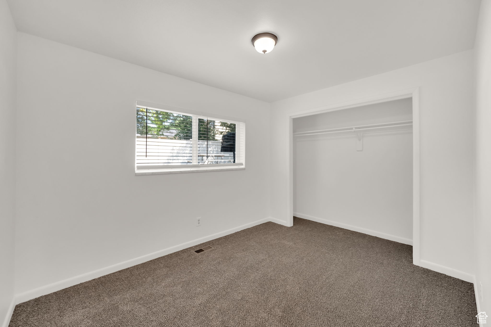 AMIRON CONDO - Residential