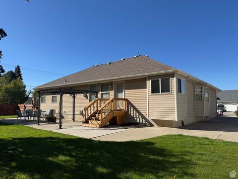 Tiny photo for 1708 N 900 E, North Ogden, UT 84414 (MLS # 2113781)