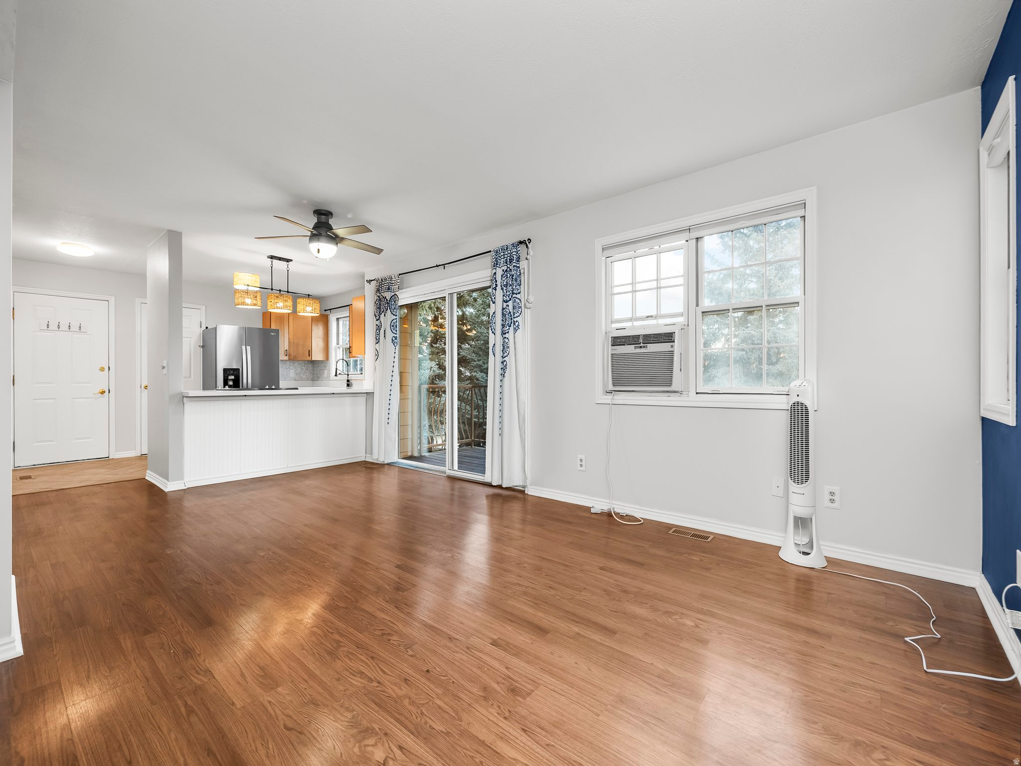 SWISS OAKS - Residential