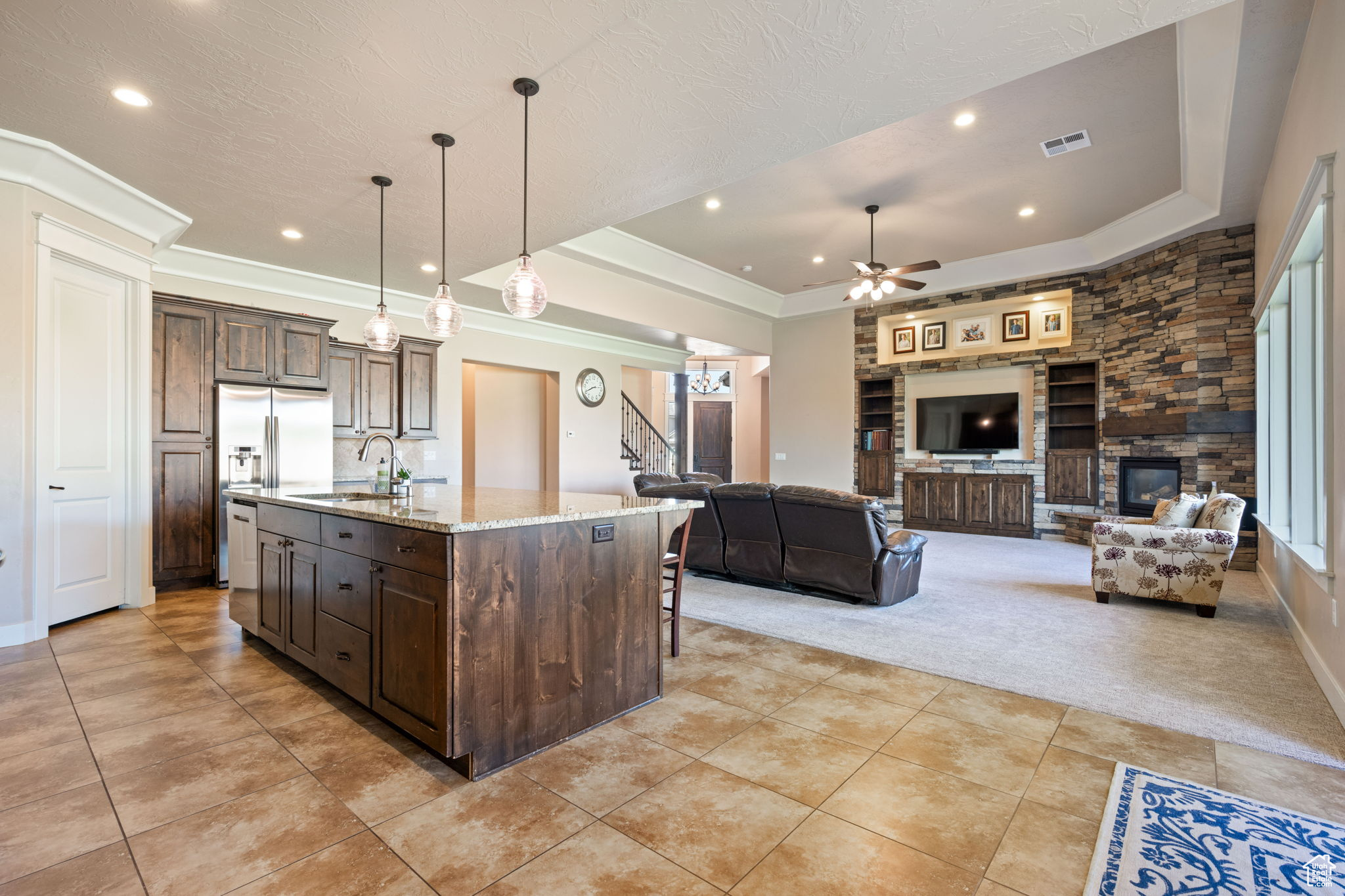 GENTRY LANE - Residential