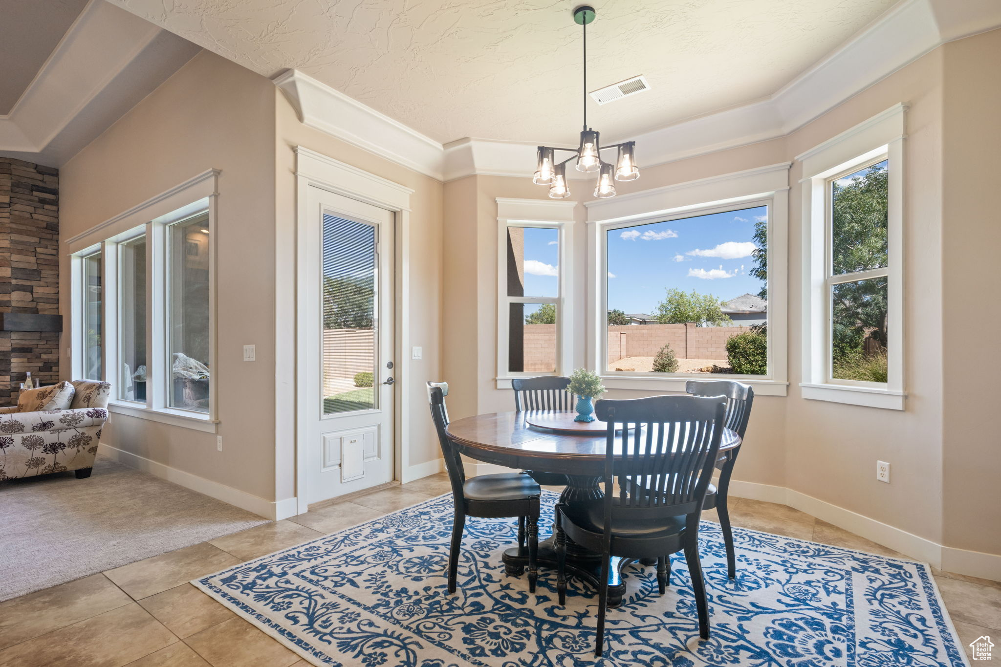 GENTRY LANE - Residential