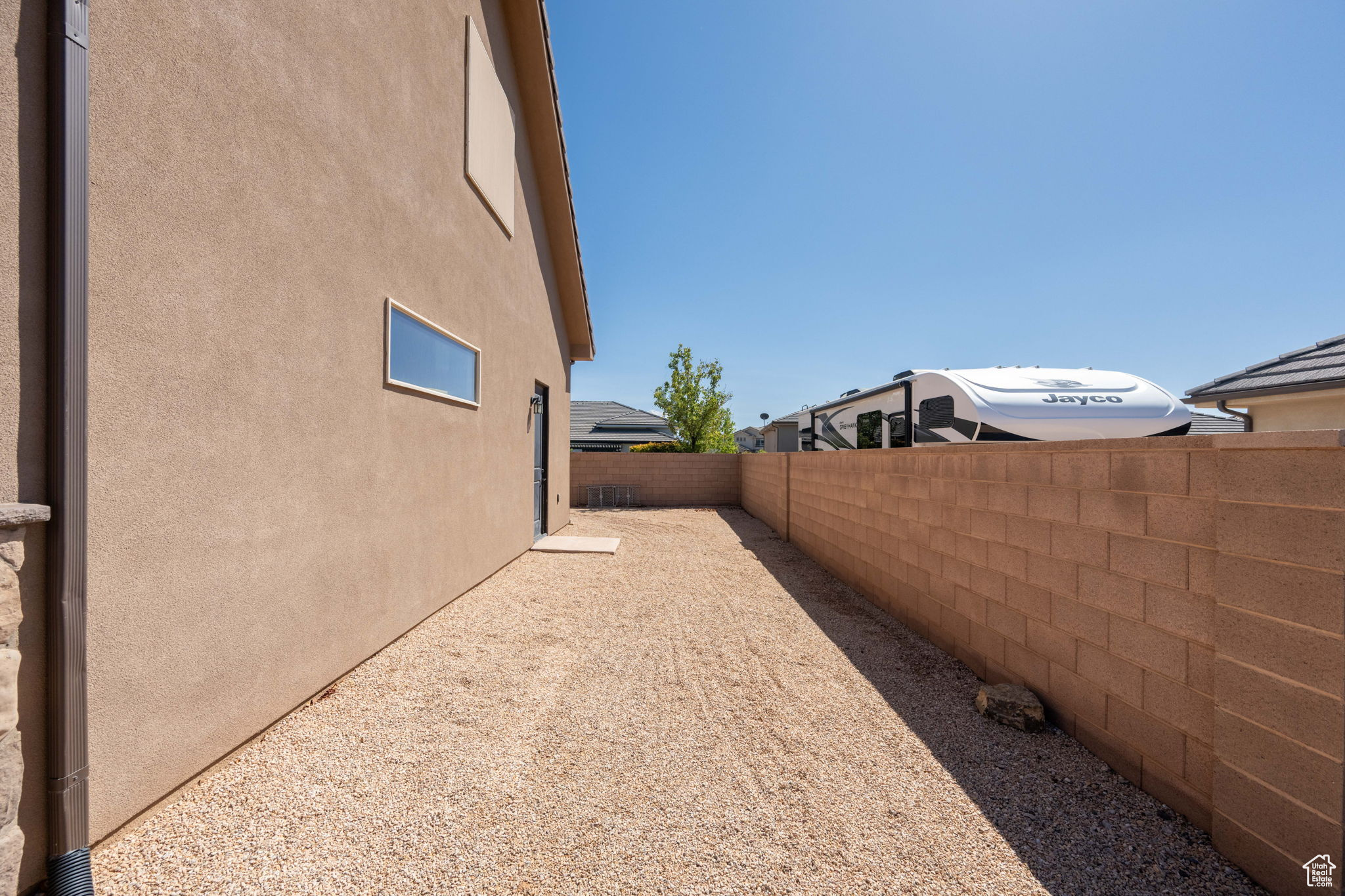 GENTRY LANE - Residential