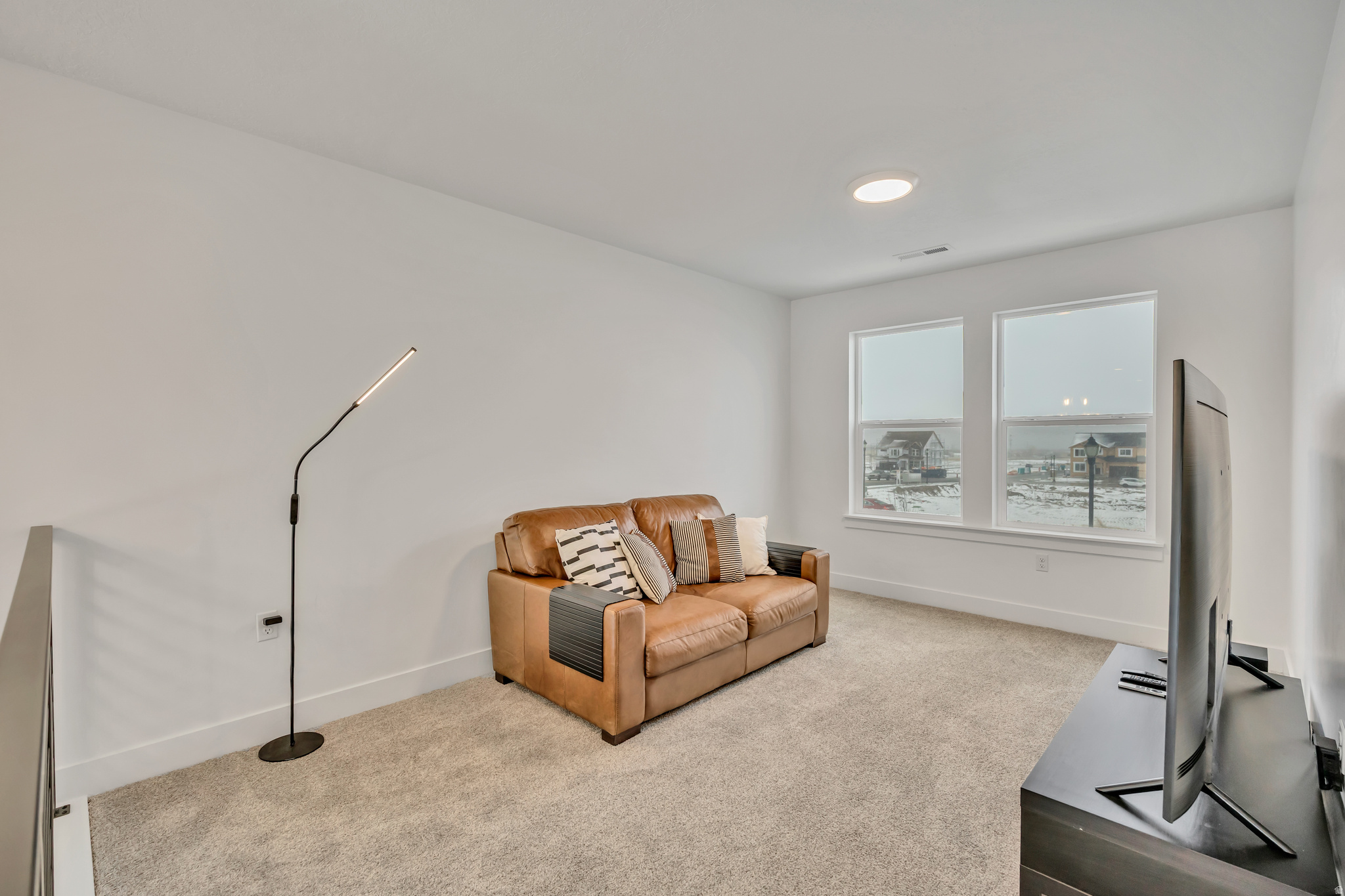 MOUNTAIN RIDGE - Residential