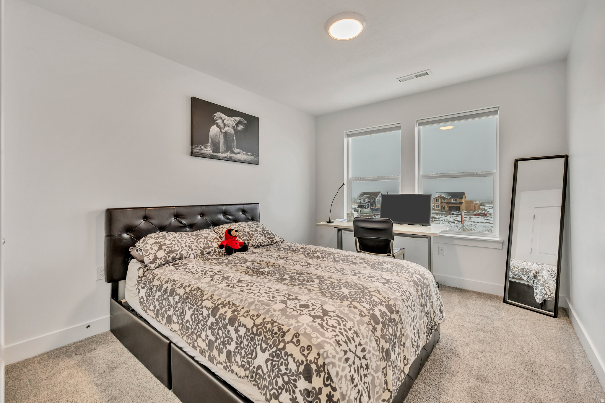 MOUNTAIN RIDGE - Residential