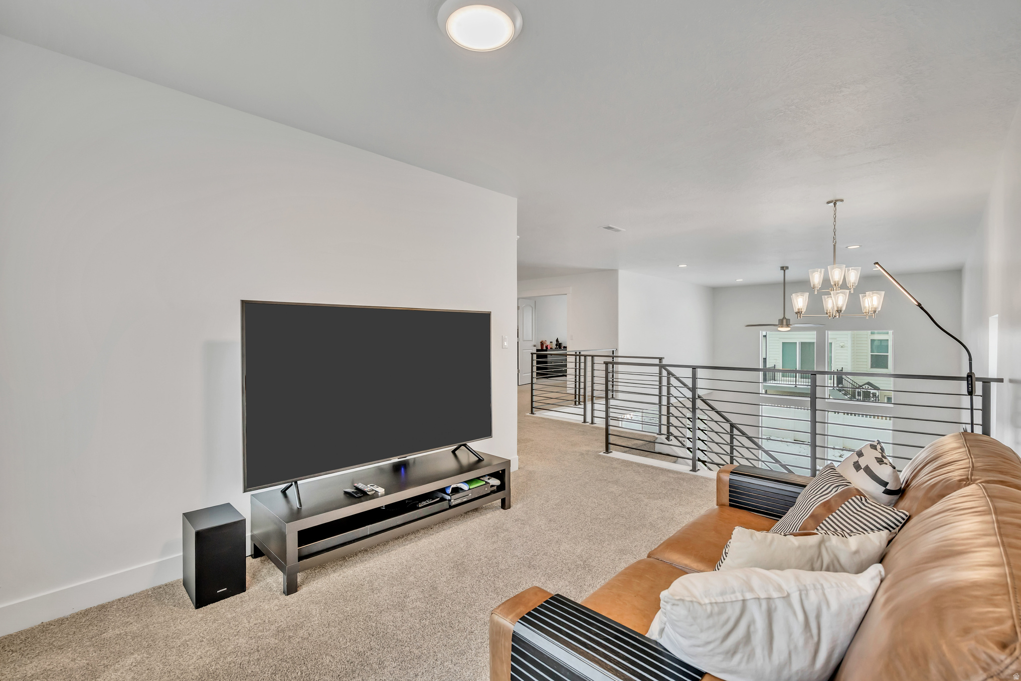 MOUNTAIN RIDGE - Residential