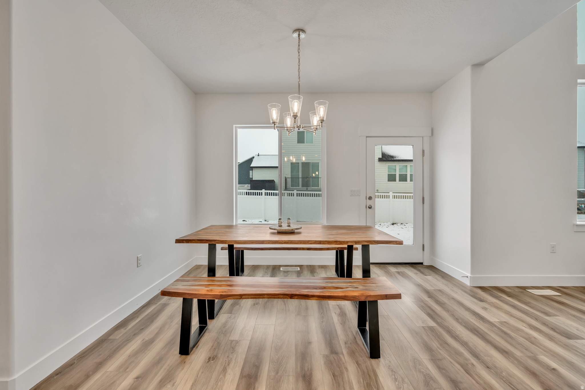 MOUNTAIN RIDGE - Residential