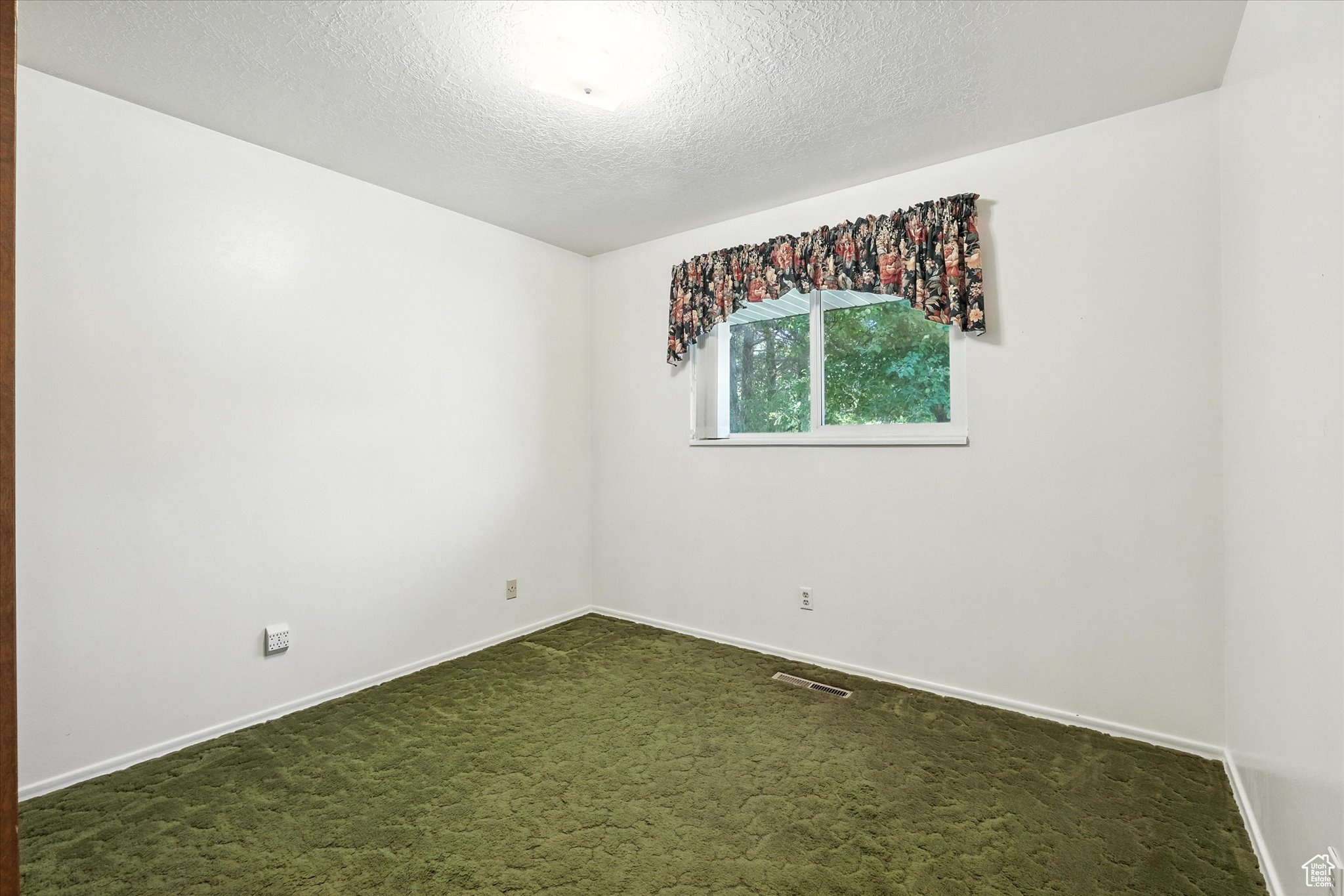 RIVER HEIGHTS - Residential