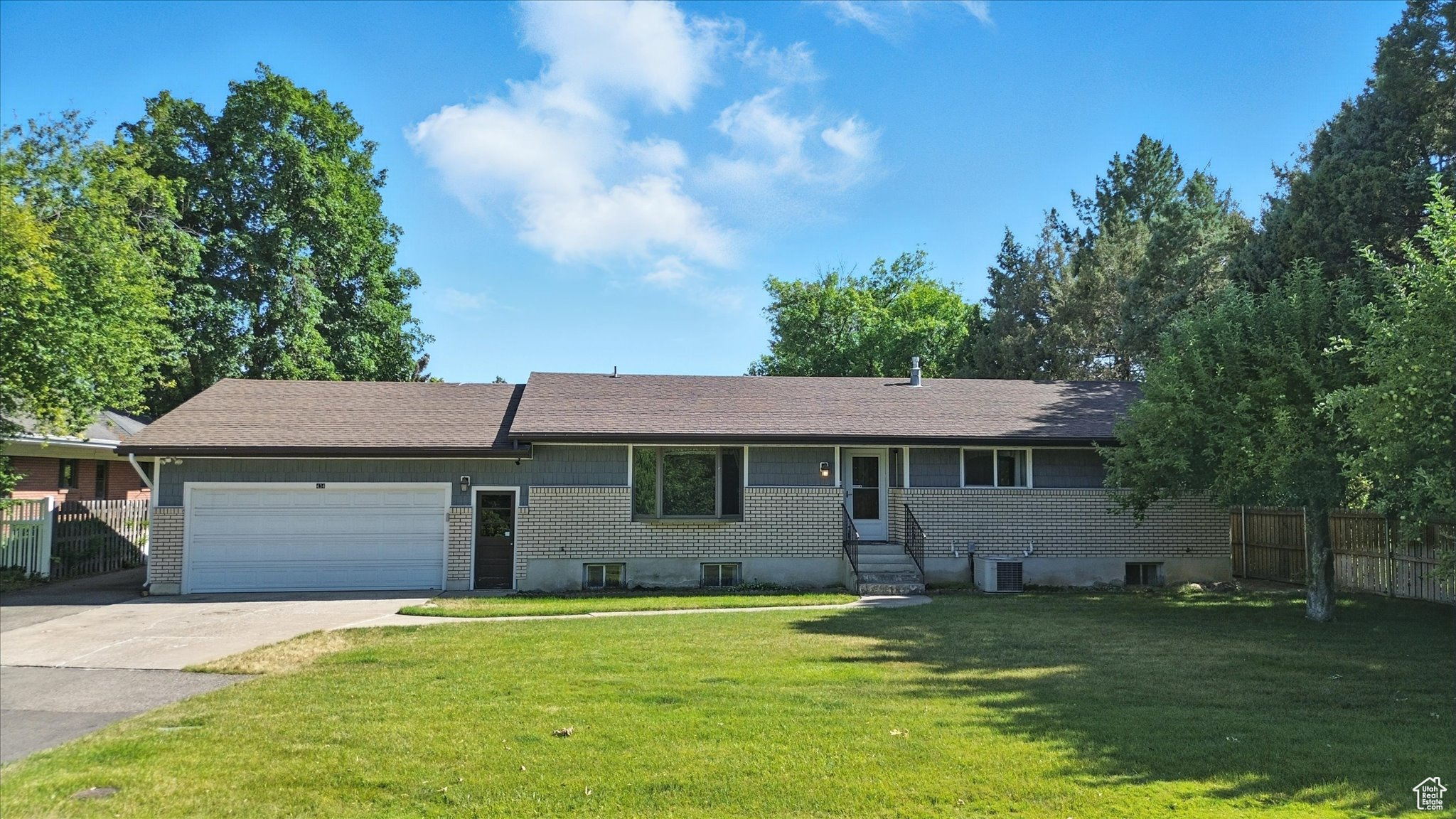 RIVER HEIGHTS - Residential