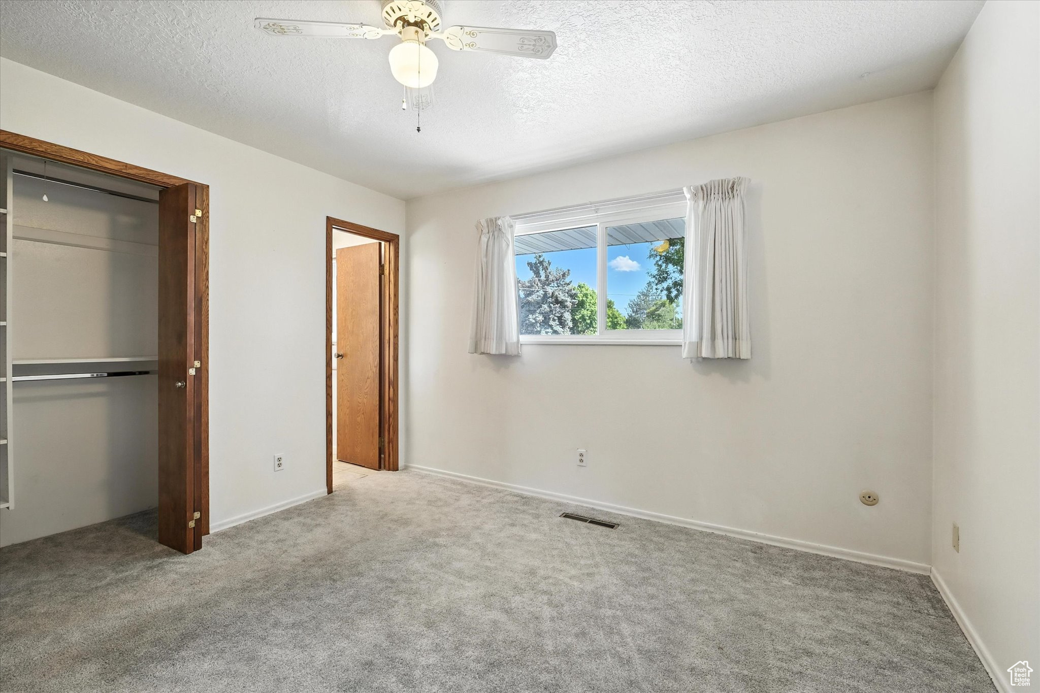 RIVER HEIGHTS - Residential
