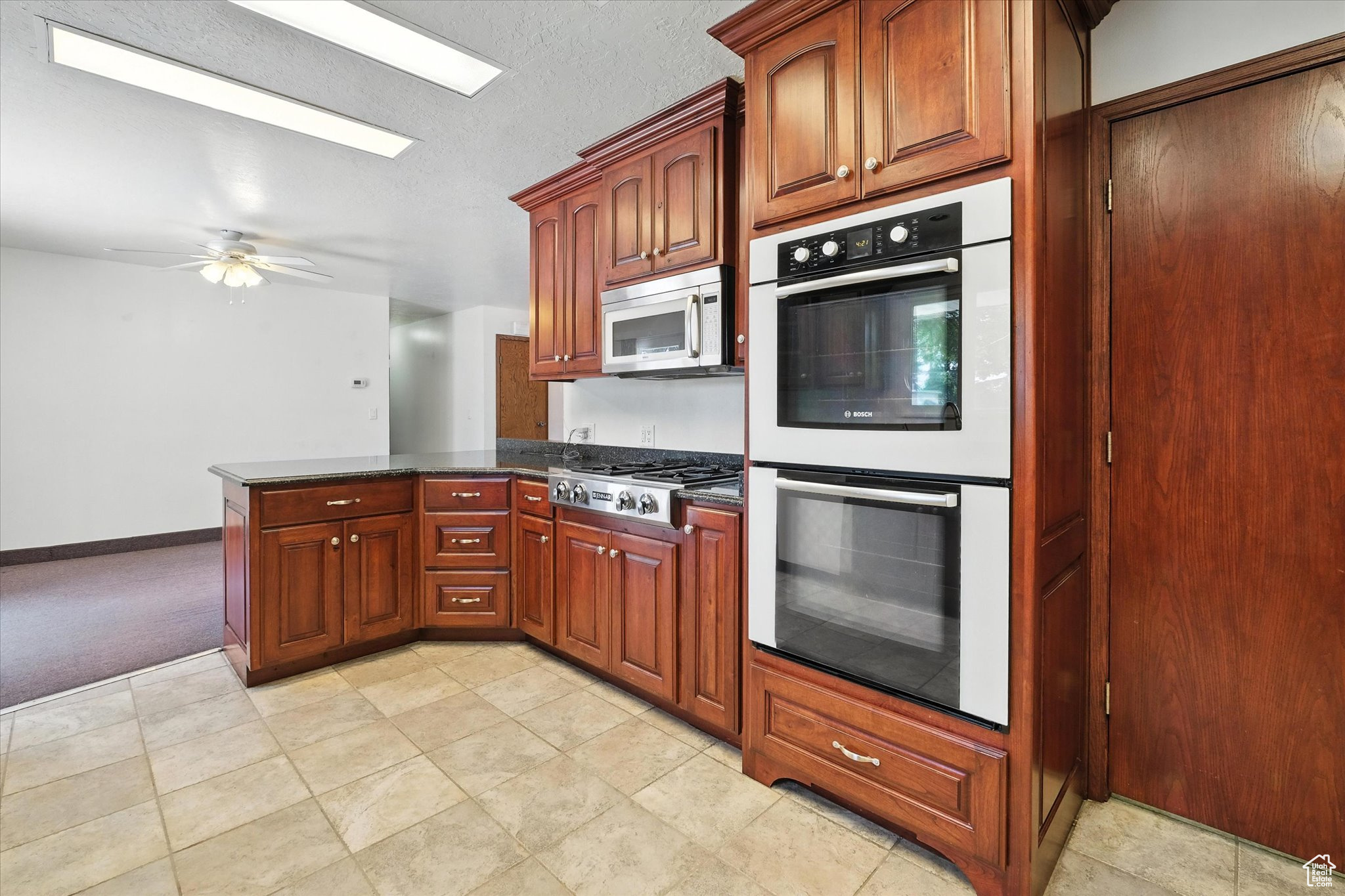 RIVER HEIGHTS - Residential