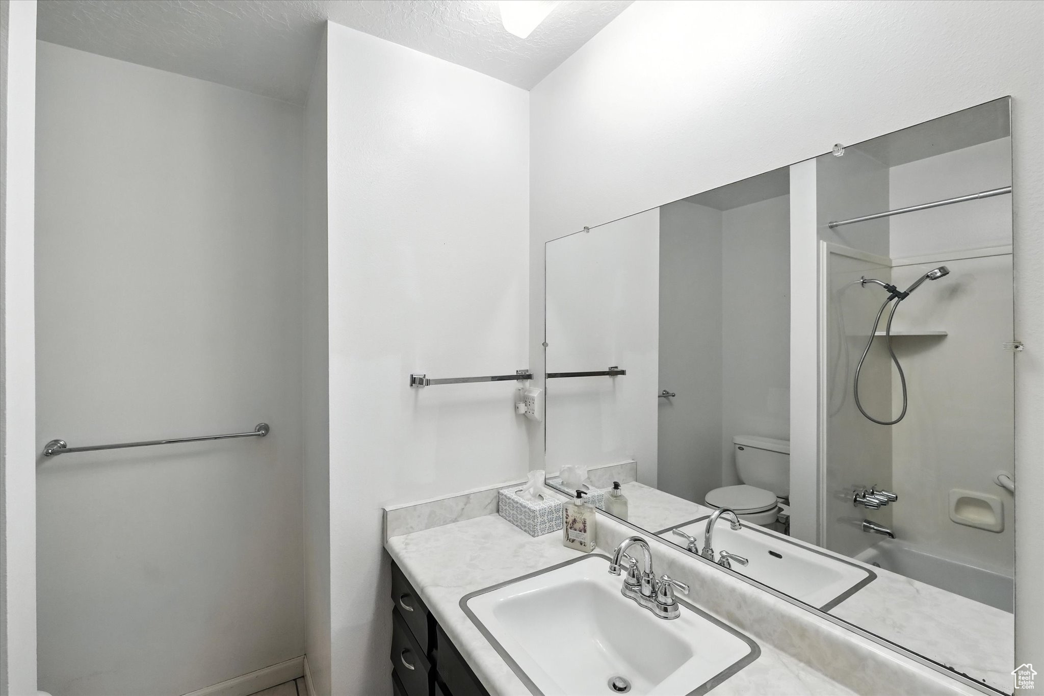 RIVER HEIGHTS - Residential