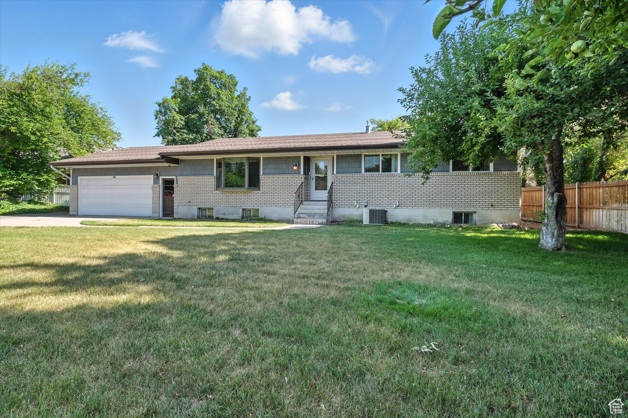 RIVER HEIGHTS - Residential