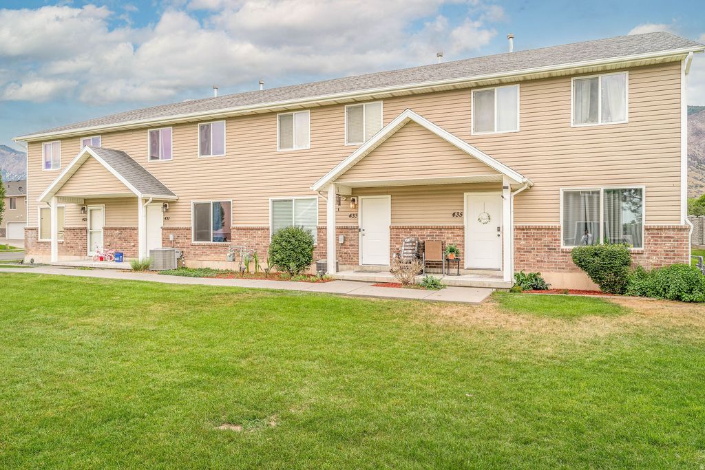 Photo of 433 E 475 N, Ogden, UT 84404 (MLS # 2172832)