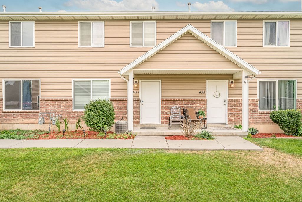 Photo of 433 E 475 N, Ogden, UT 84404 (MLS # 2172832)