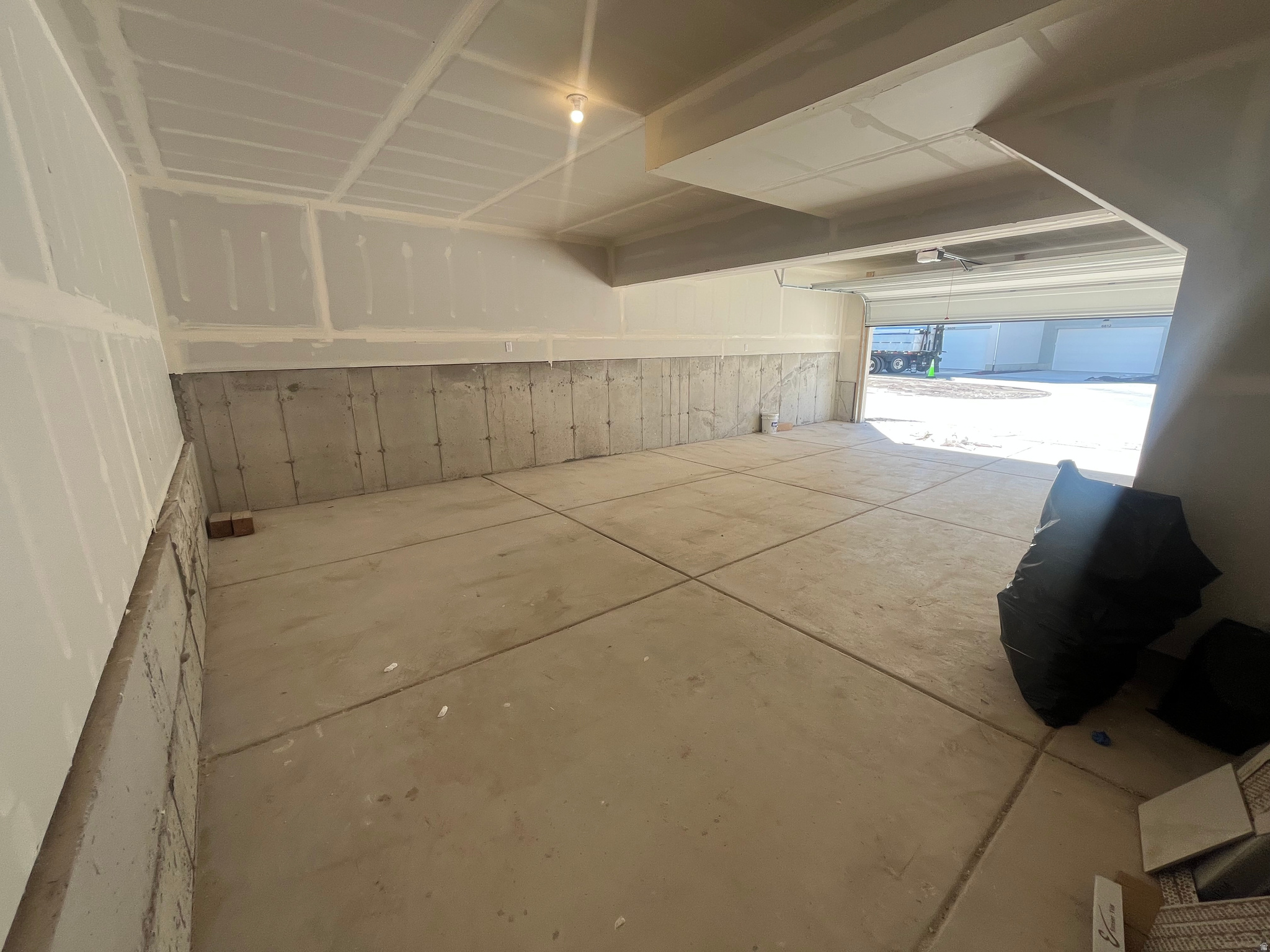 DAYBREAK - Residential