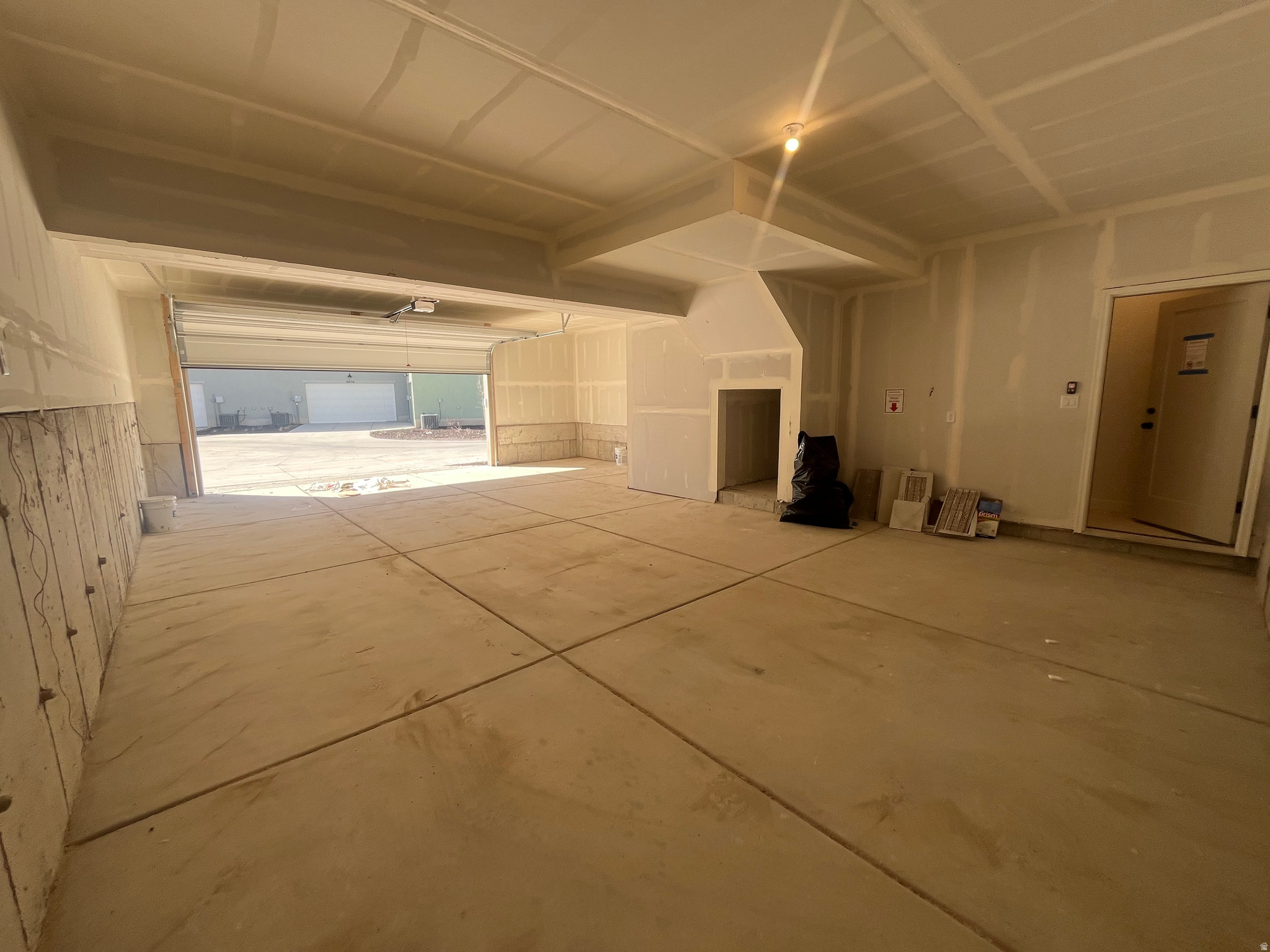 DAYBREAK - Residential