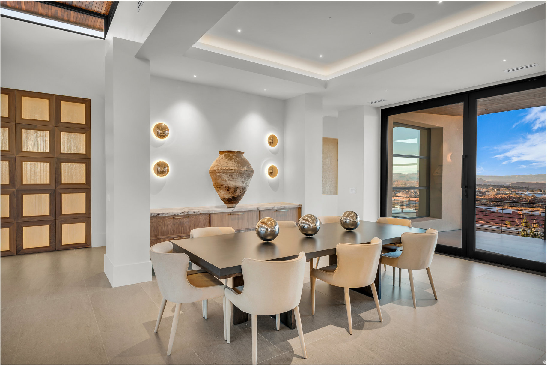 SOLENTE VILLAGE - Residential