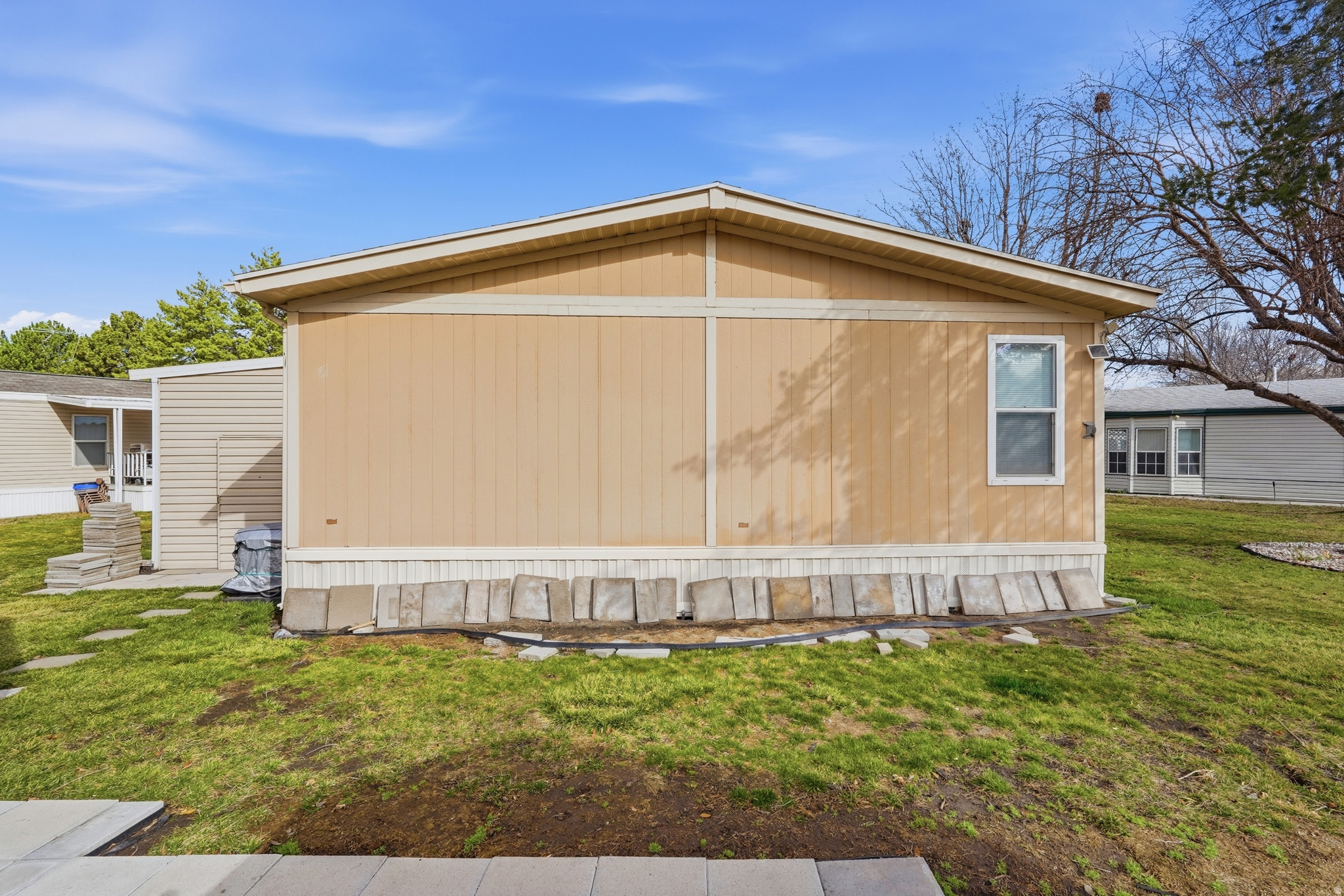 ALL SEASONS - Residential