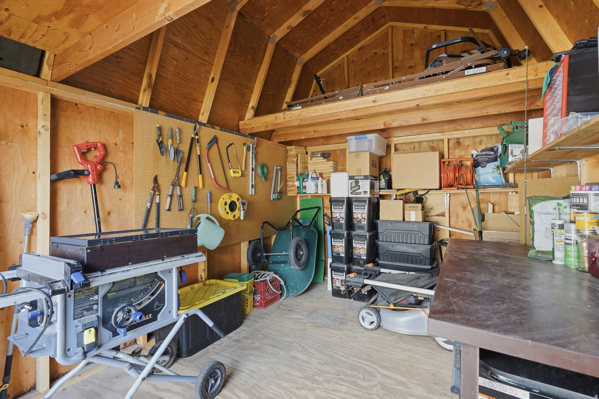 ALL SEASONS - Residential