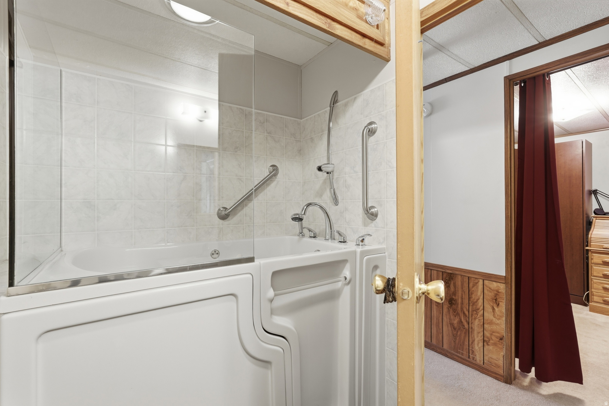 ALL SEASONS - Residential