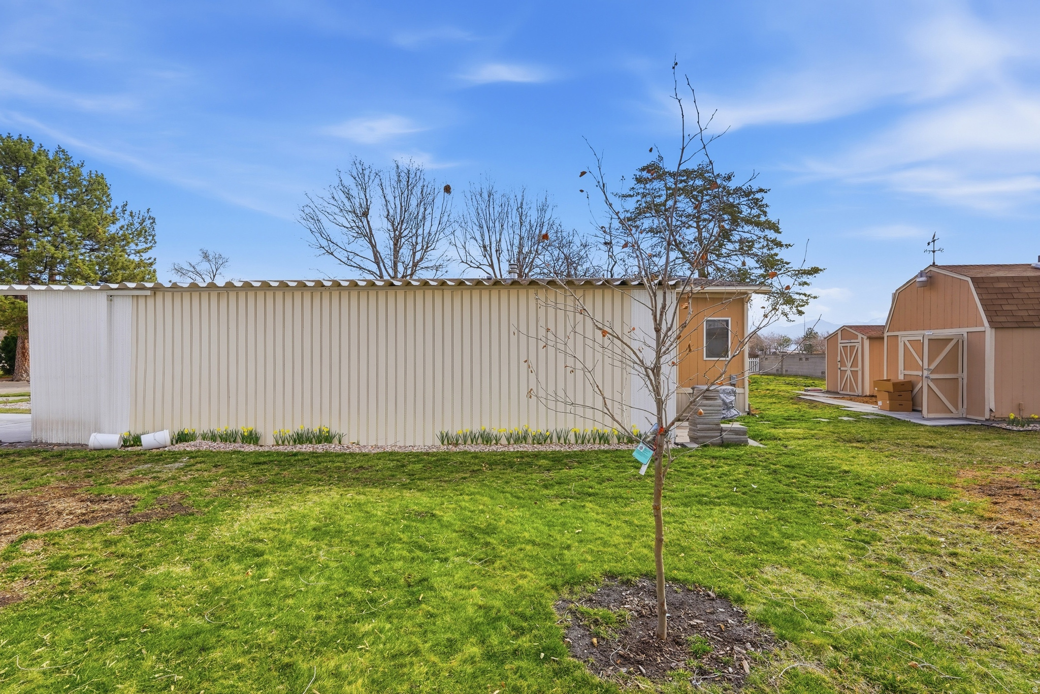 ALL SEASONS - Residential