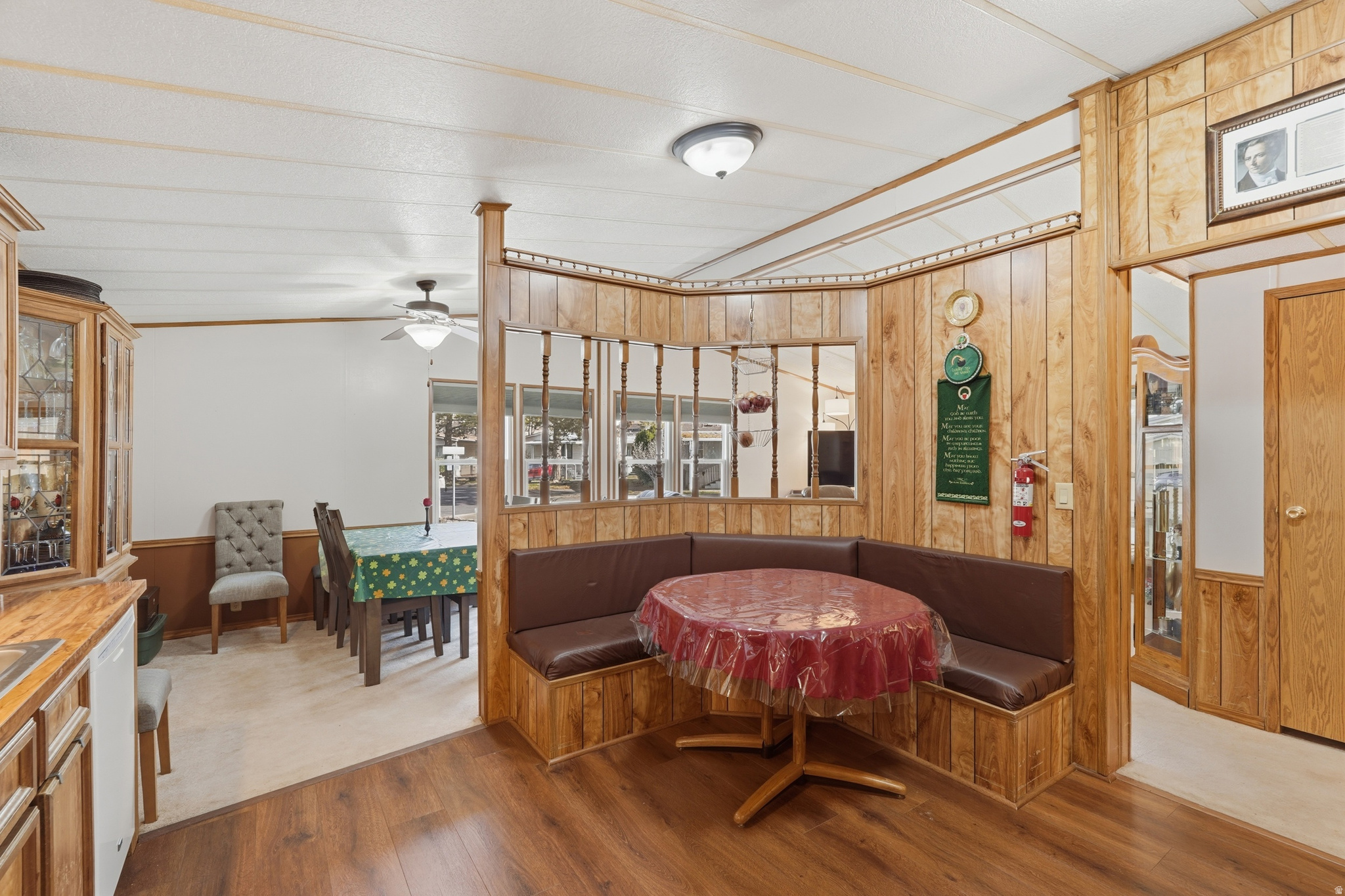 ALL SEASONS - Residential