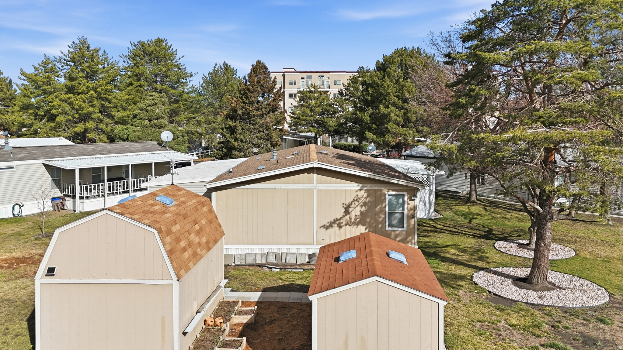 ALL SEASONS - Residential