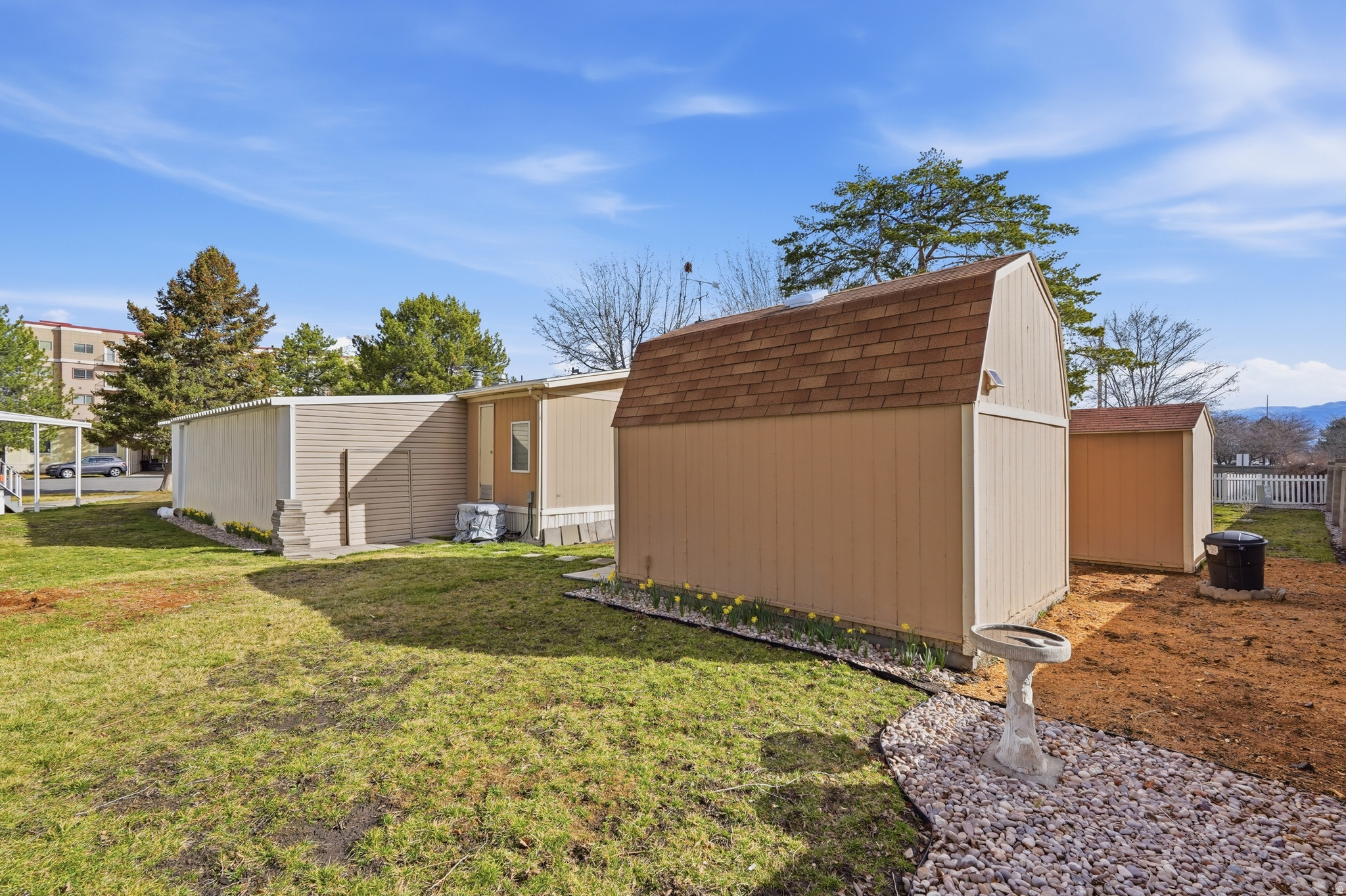 ALL SEASONS - Residential