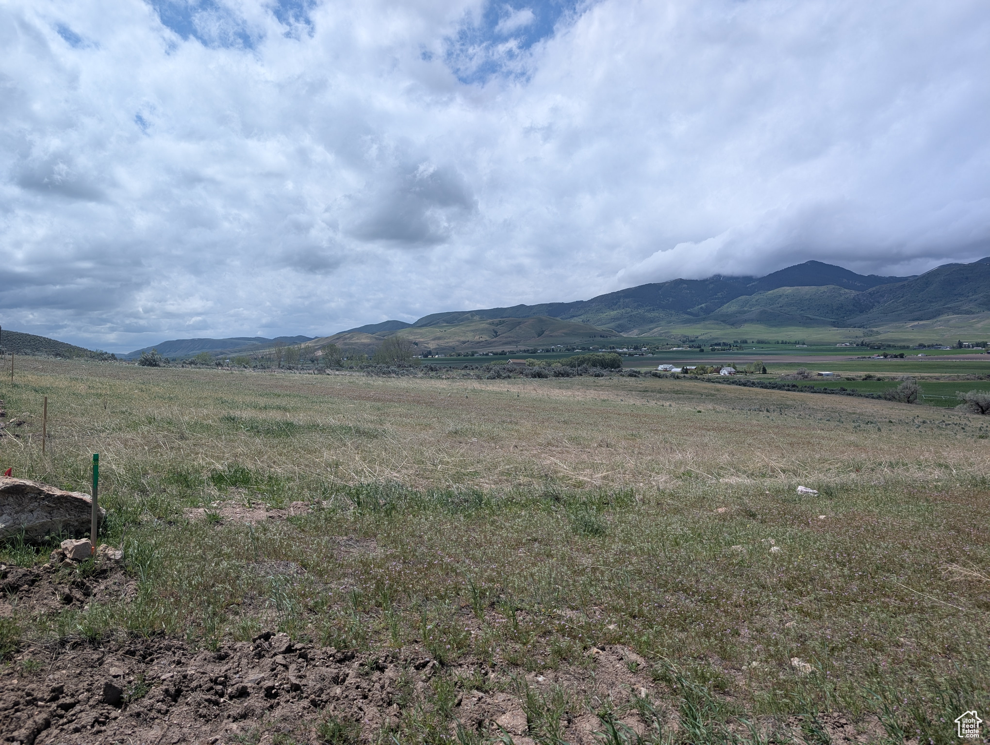 HULL LOT OF LITTLES SUBDIVISION - Land