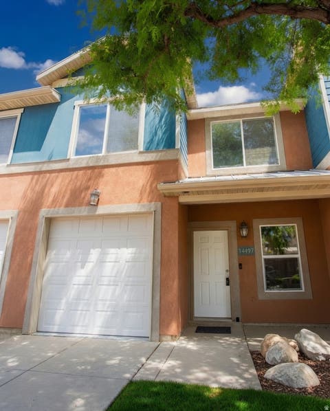 Townhouse For Sale - 14497 S Stone Stream St<br/> Herriman, UT 84096