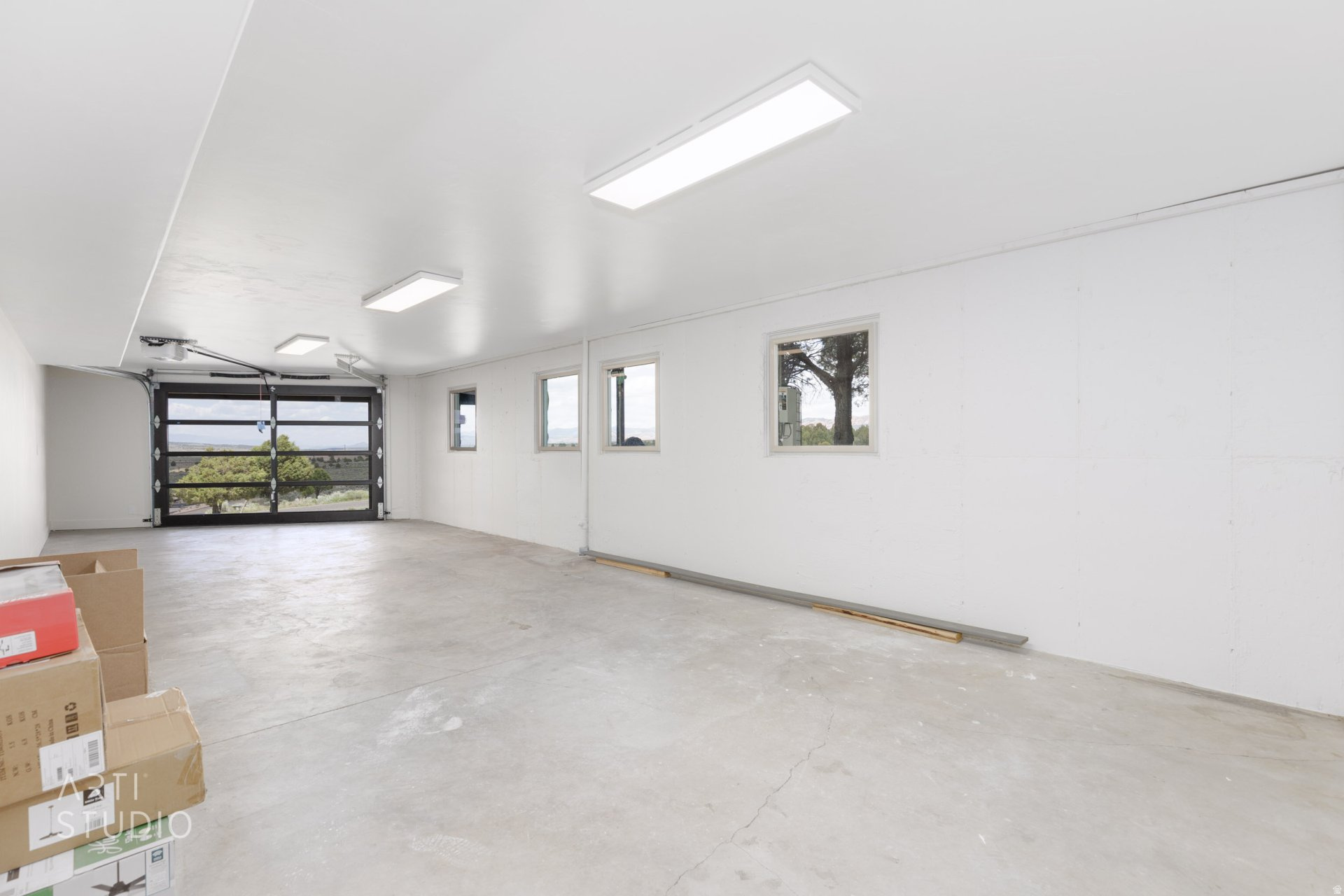 PAUNSAUGUNT CLIFFS SUBDIVISION - Residential