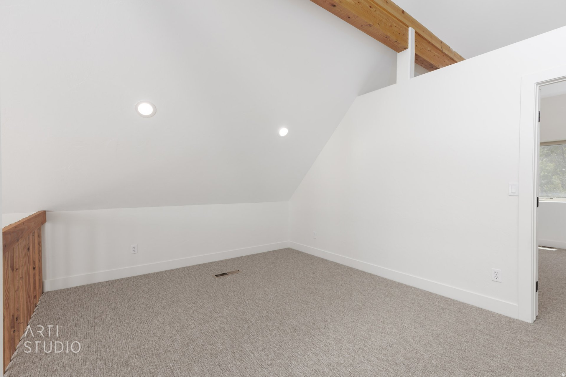 PAUNSAUGUNT CLIFFS SUBDIVISION - Residential