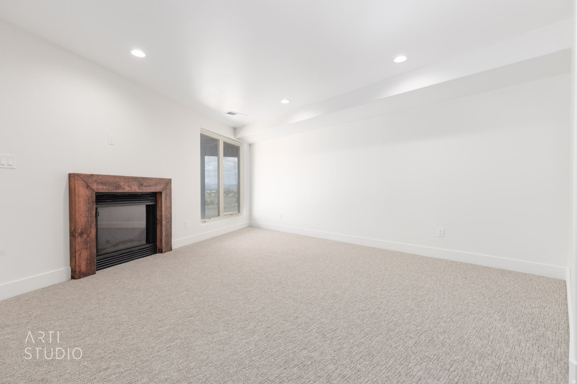PAUNSAUGUNT CLIFFS SUBDIVISION - Residential