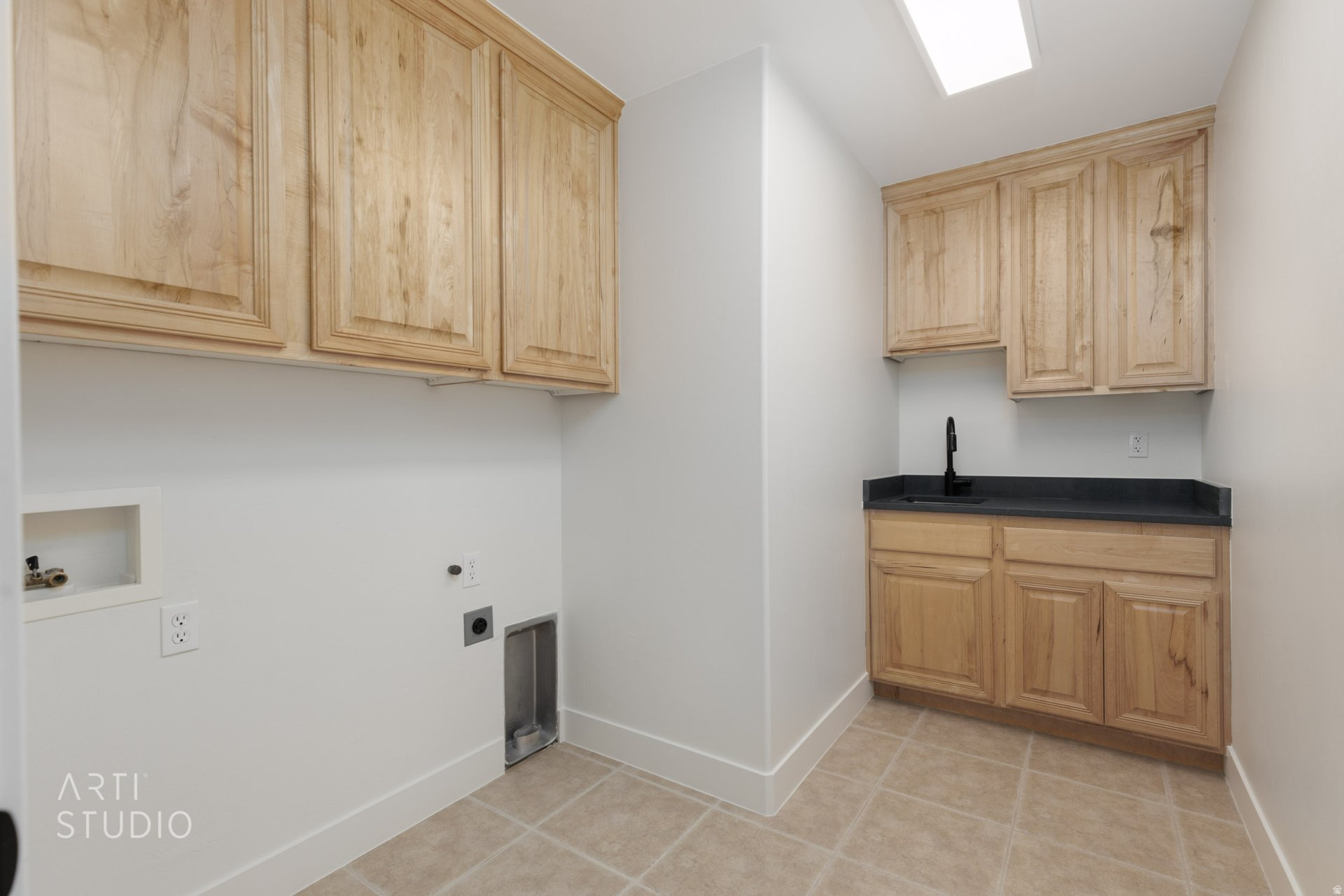 PAUNSAUGUNT CLIFFS SUBDIVISION - Residential