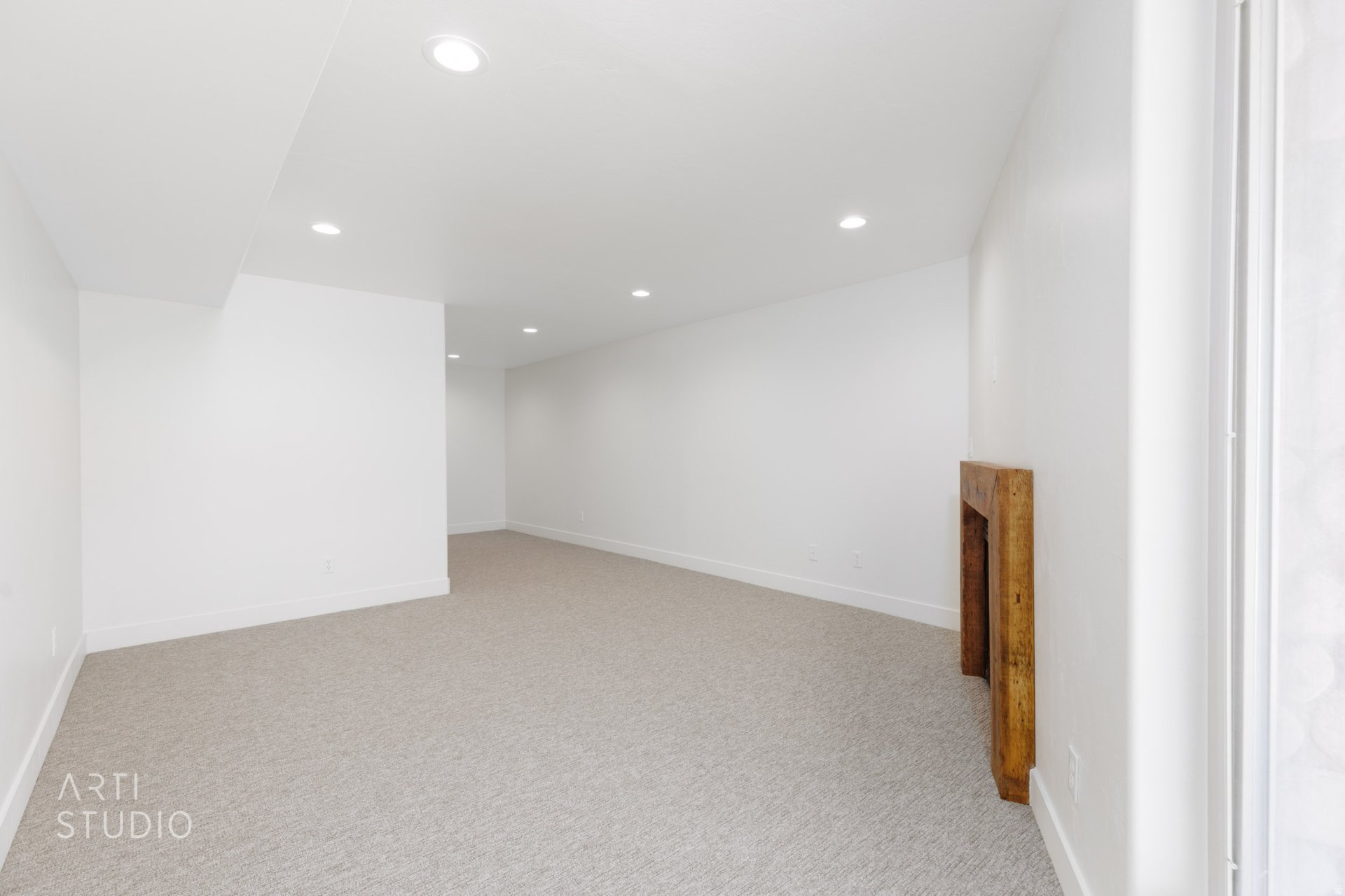 PAUNSAUGUNT CLIFFS SUBDIVISION - Residential