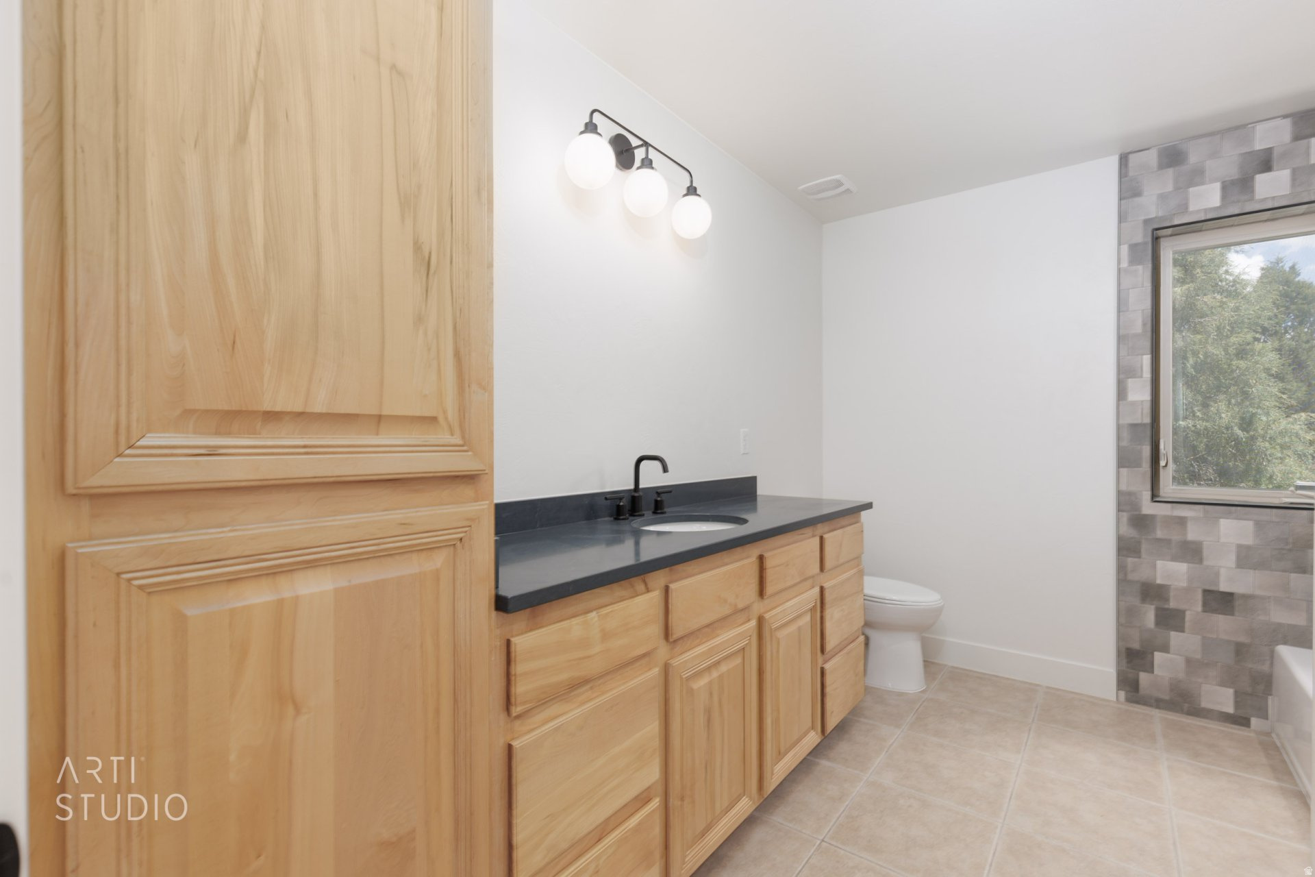 PAUNSAUGUNT CLIFFS SUBDIVISION - Residential