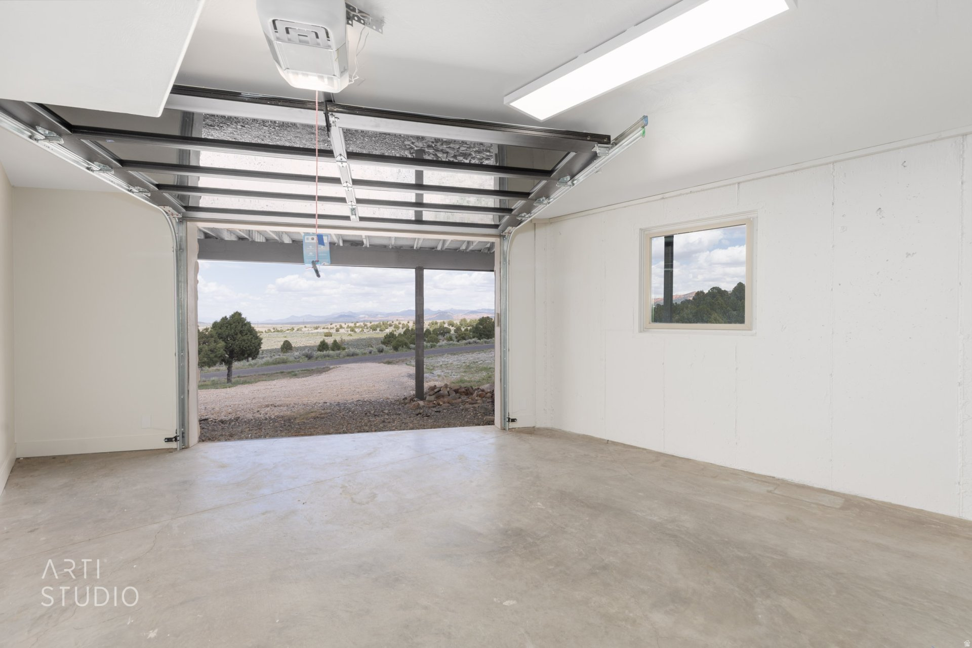 PAUNSAUGUNT CLIFFS SUBDIVISION - Residential