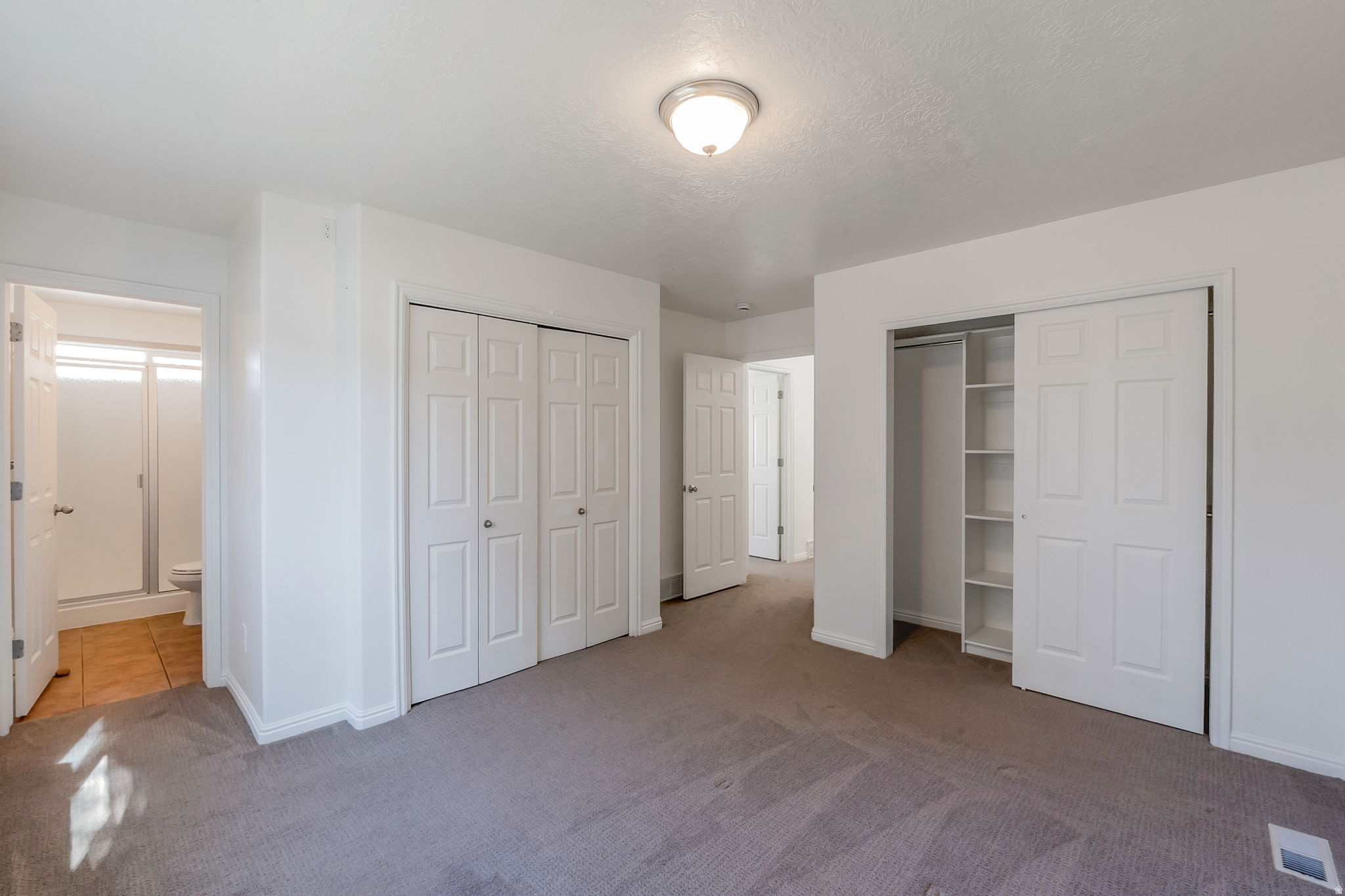 SILVER LAKE - Residential