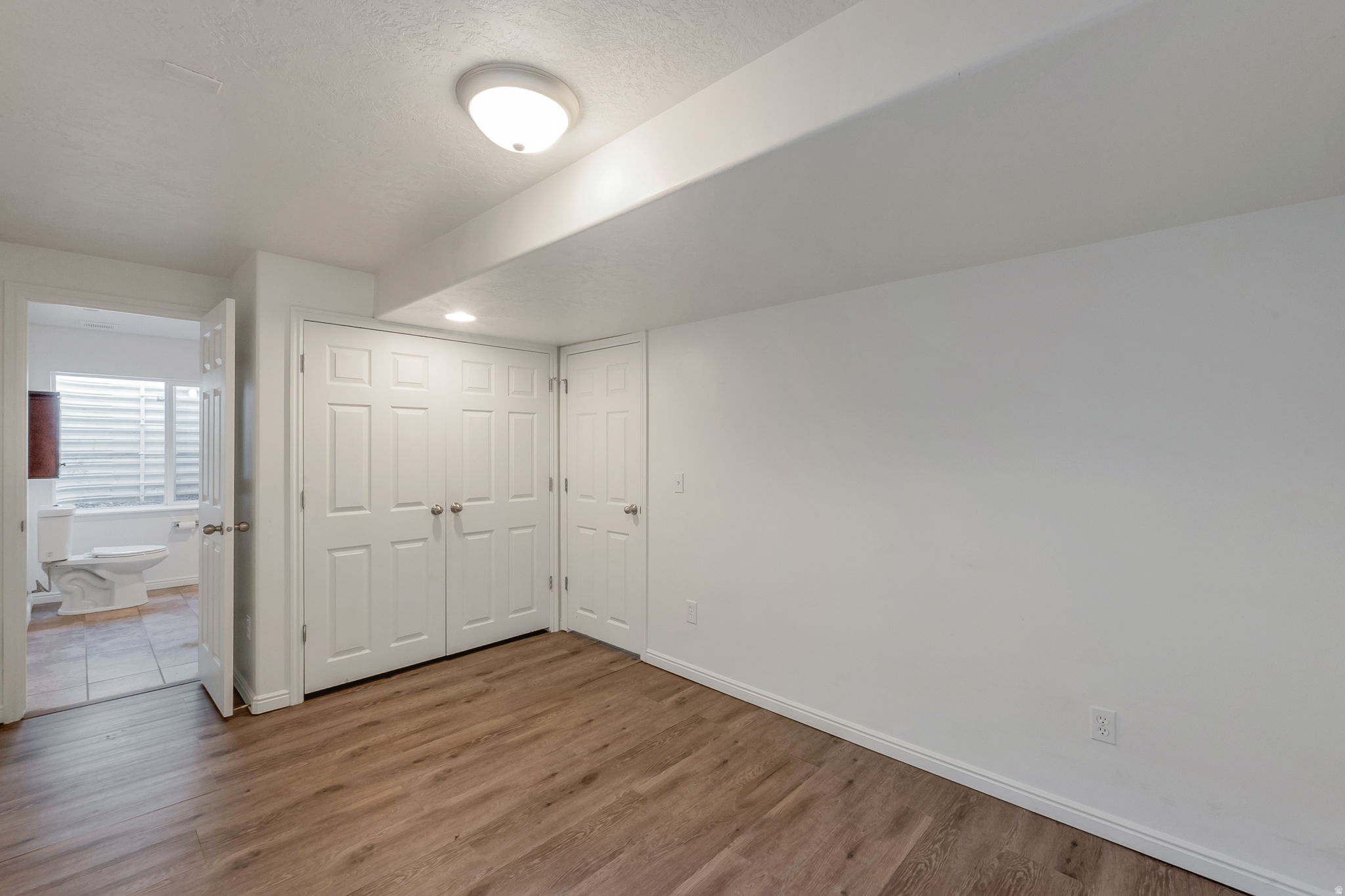 SILVER LAKE - Residential