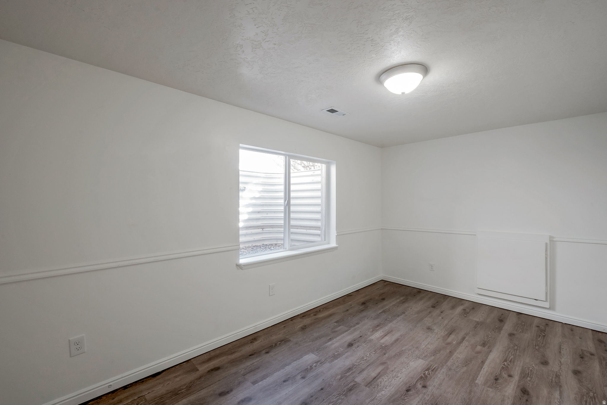 SILVER LAKE - Residential