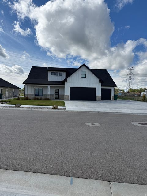 Photo of 2295 S 3150 W, West Haven, UT 84401 (MLS # 2147487)