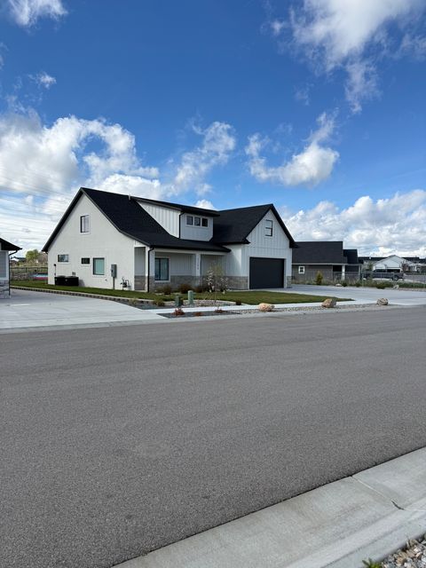 Tiny photo for 2295 S 3150 W, West Haven, UT 84401 (MLS # 2147487)