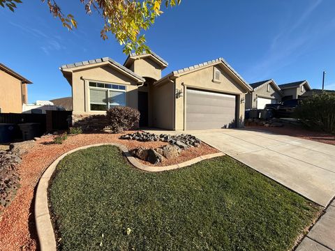 Tiny photo for 718 W 400 N, Hurricane, UT 84737 (MLS # 2120830)