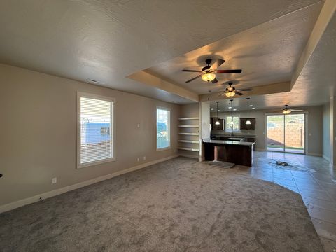 Tiny photo for 718 W 400 N, Hurricane, UT 84737 (MLS # 2120830)