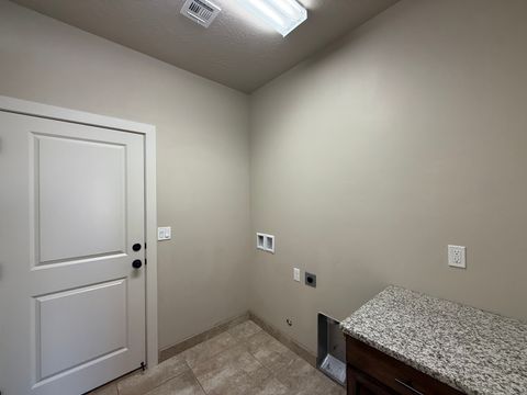 Tiny photo for 718 W 400 N, Hurricane, UT 84737 (MLS # 2120830)