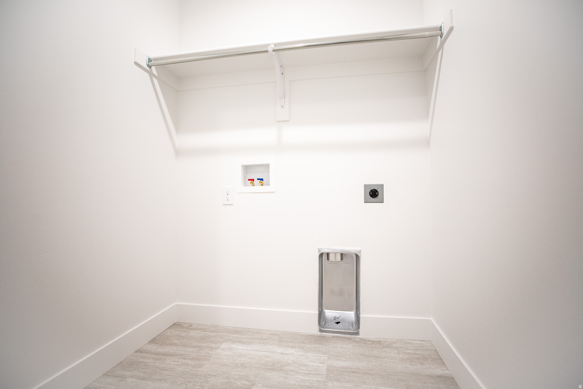 SALEM FIELDS - Residential