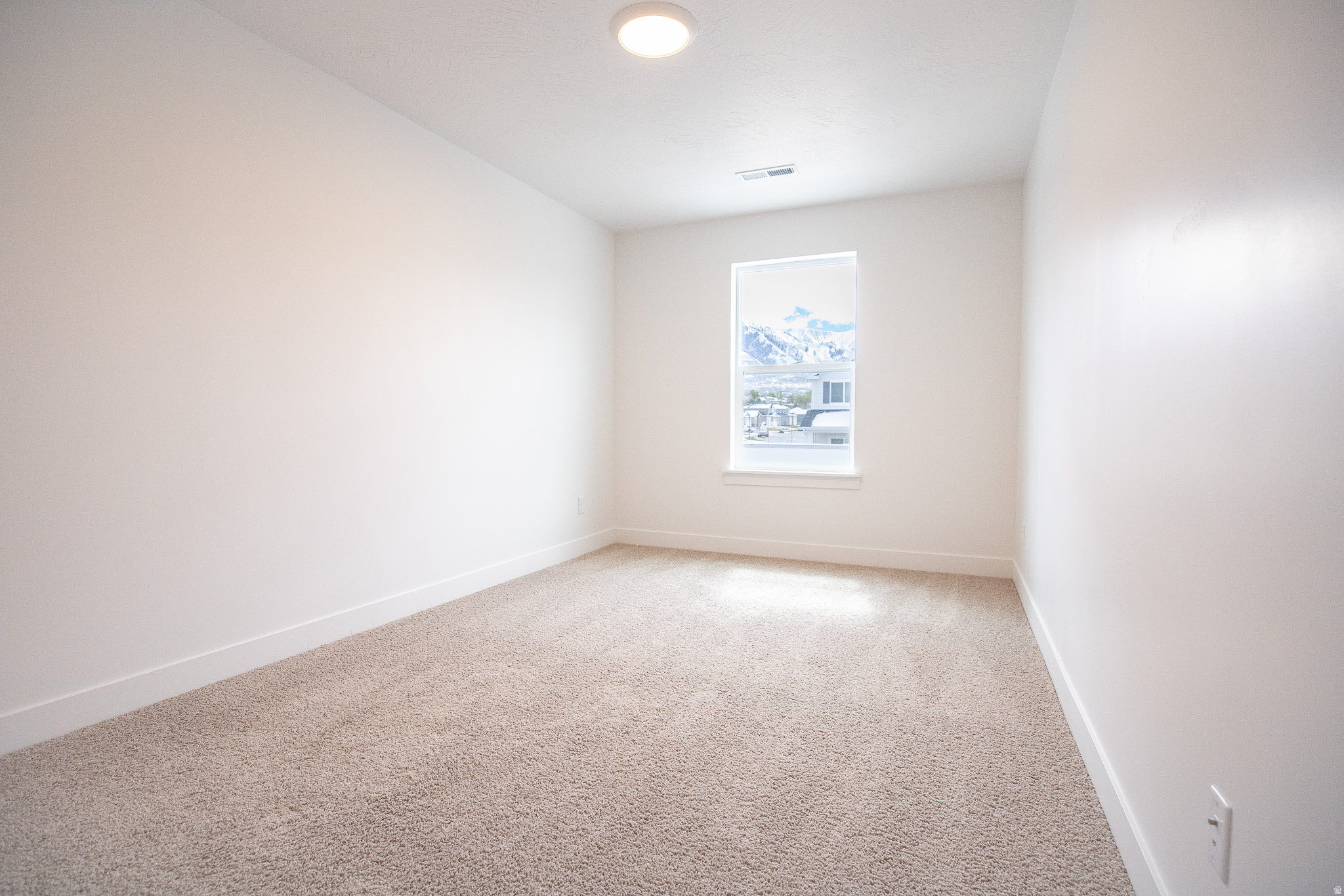 SALEM FIELDS - Residential